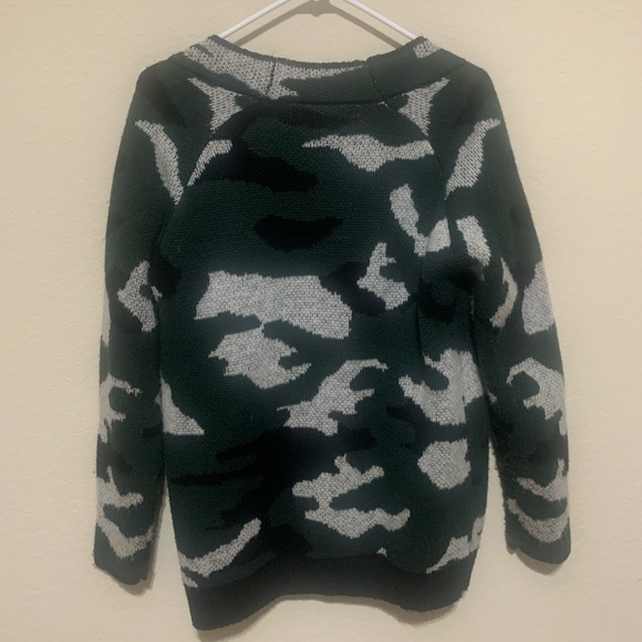🪩SALE🪩 Forever 21 Desert Dream Camo Cardigan Size Small - Picture 7 of 9